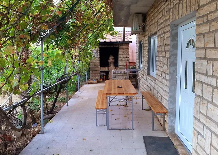 Appartement By The Sea Gornji Karin, Novigrad - 11806 Gornji Karin